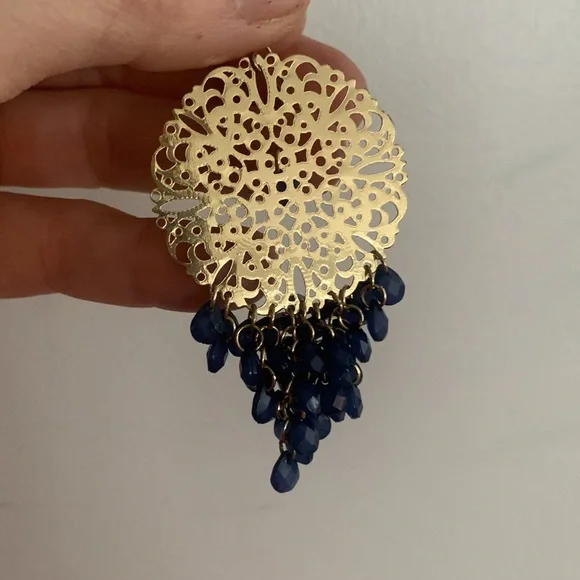 Earrings - Picture 3 of 4